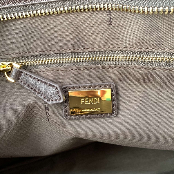 スーパーコピーブランドバッグ着用イメージ